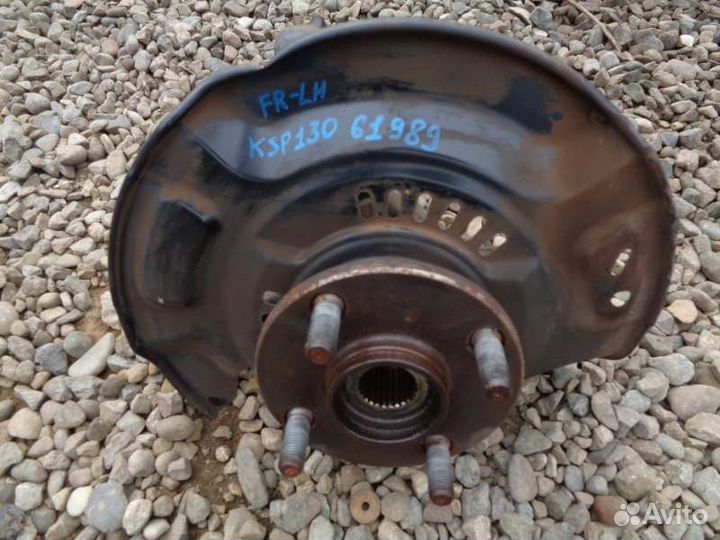 Ступица передняя левая Toyota Vitz KSP130 1KR-FE