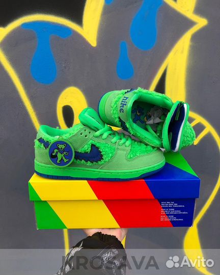 Nike Sb Dunk Low Green Bear