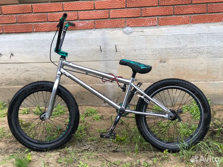 Трюковой велосипед BMX