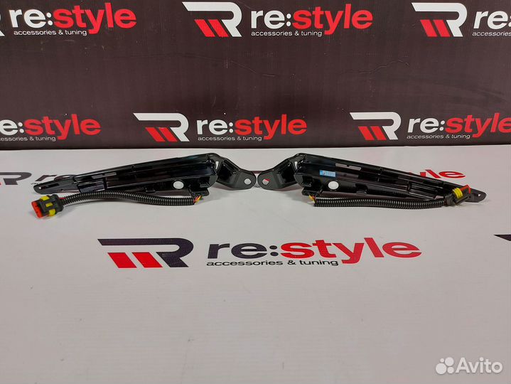 Туманки Toyota Vitz 130 2м K972