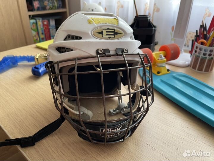 Шлем хоккейный Easton s9