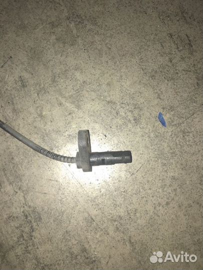 Датчик ABS передний левый Honda Crv 5 L15BG