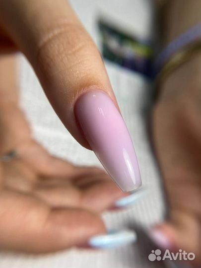 Модель маникюр с покрытием