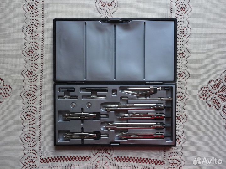 Чертёжный набор, готовальня (новый)