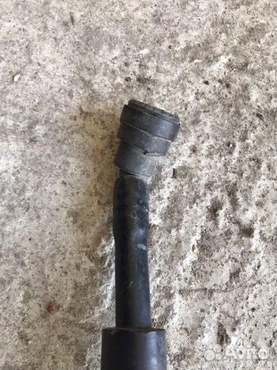 Трубка вакуумная Mercedes W203 (3477)