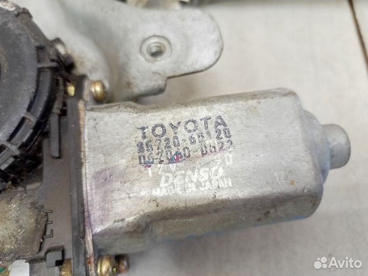 Стеклоподъемник электрический задний правый 698036