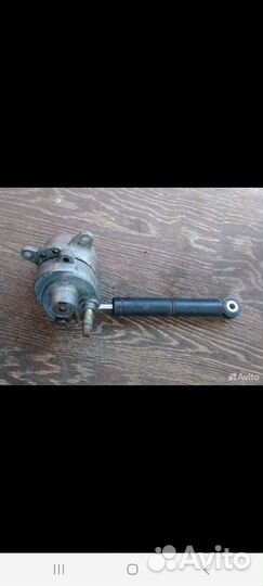 Натяжитель ремня Мерседес вито 638