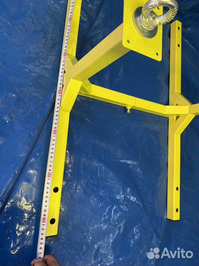 Регулируемое крепление для мотоцикла в прицеп