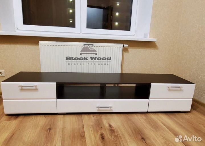 Тумба под телевизор