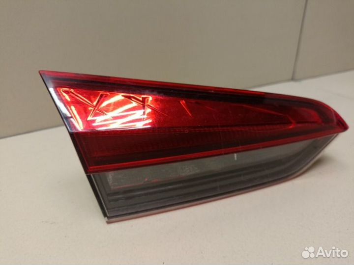 Фонарь внутренний задний левый Skoda Rapid 2021