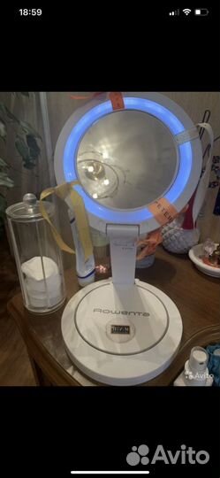 Зеркало, маски для сна и Кисти