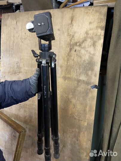 Штатив для фотоаппарата