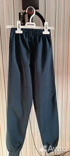 Спортивный костюм новый, размер 140