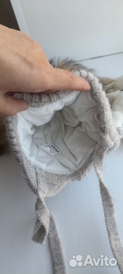 Детская шапка с натуральным понпонами