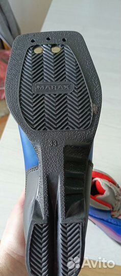 Продам детские лыжнфе ботинки р. 33