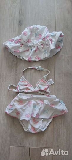 Купальник и панама