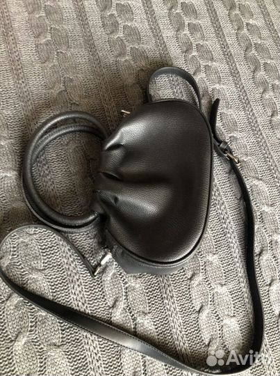 Маленькая кожаная сумка через плечо