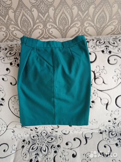 Шорты 48 размера Б/У зеленого цвета (женские)