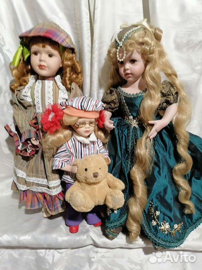 Кукла фарфоровая коллекционная