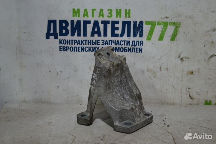 Кронштейн двигателя Ауди Audi A4 A6 ASN 3.0V6