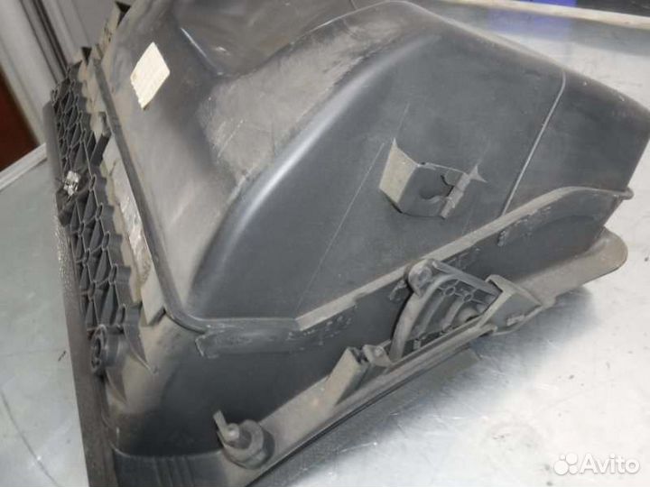 Бардачок переднего пассажира Volkswagen Polo