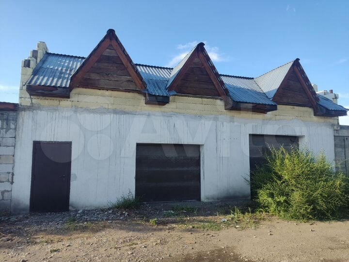 Гараж, > 30 м²