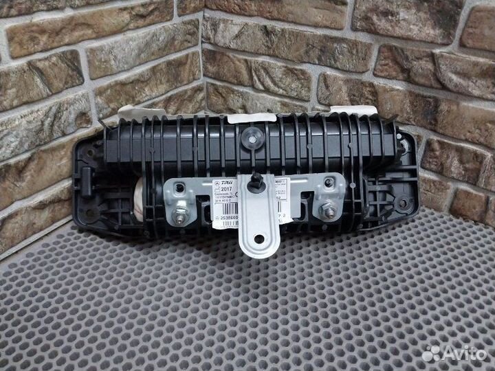 Подушка безопасности пассажира передняя