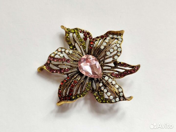 Брошь - подвеска Цветок