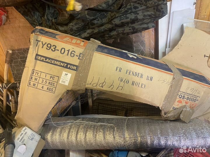 Переднее правое крыло Toyota 4runner новое