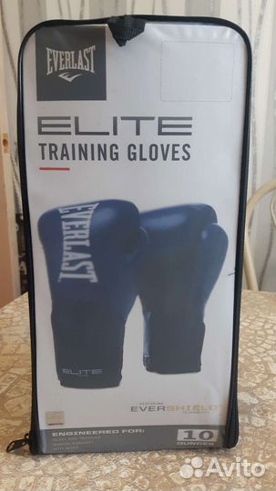 Боксерские перчатки Everlast 10 oz