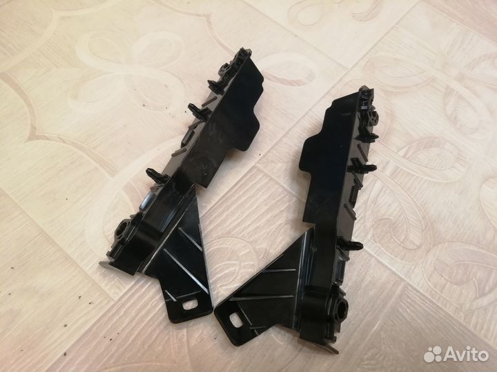 Кронштейн переднего бампера Range Rover Sport 2