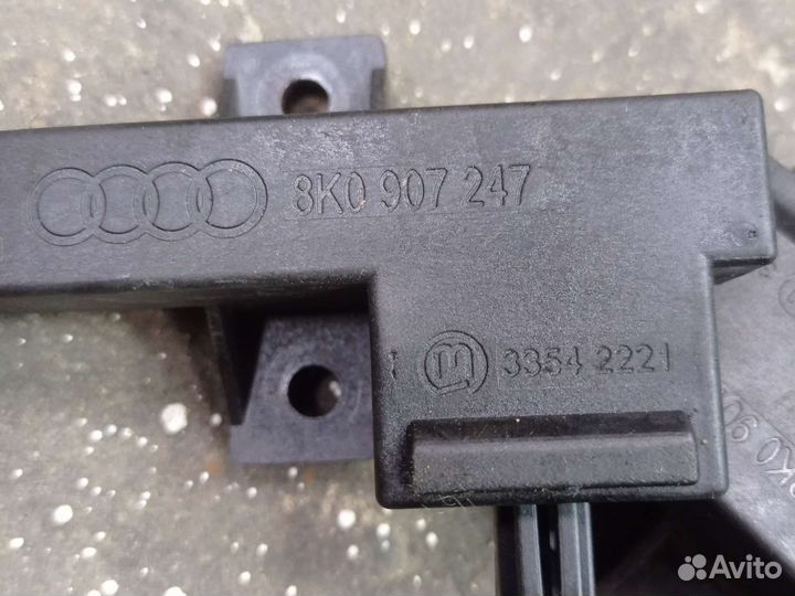 Антенна без ключевого доступа 8K0907247