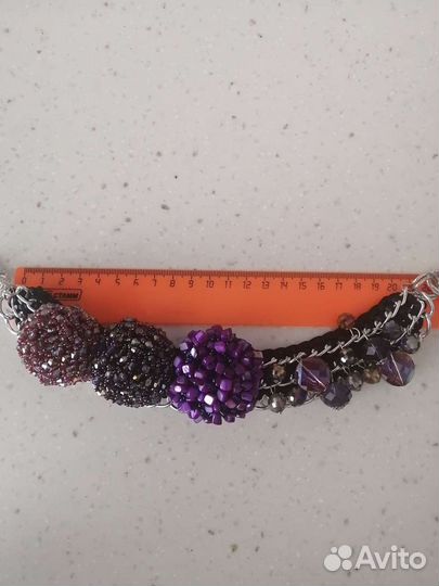 Украшение на шею из бисера и натуральных камней