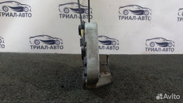 Замок двери задний правый Suzuki Grand Vitara J20A