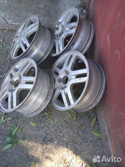 Диски литые завод r15 стояли на Ford Focus 1 б/у