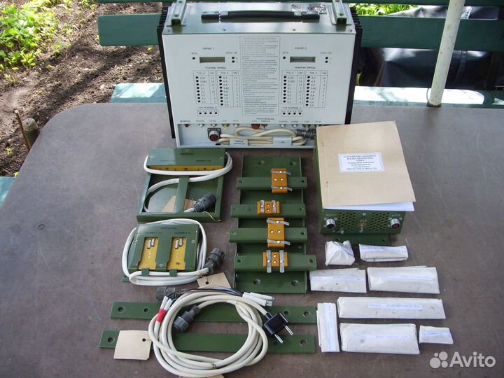 Армейское зарядное устройство узм-Р