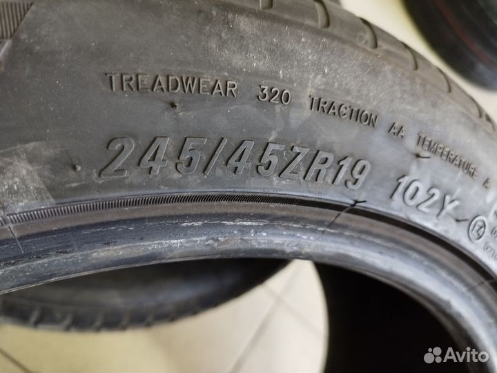 Maxxis Victra Sport VS-5 SUV 245/45 R19
