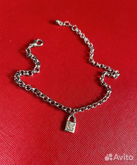 Браслет на ногу Louise Vuitton