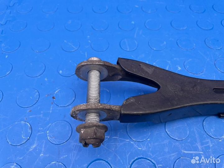 Рычаг задний левый Mercedes E300 W211 272.943 2007