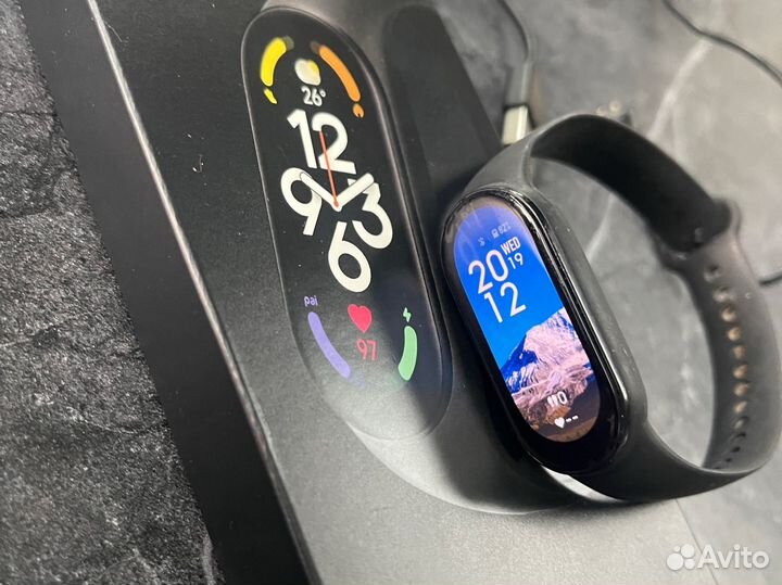 Фитнес-браслет Xiaomi Mi Band 7
