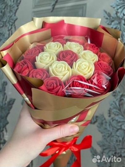 Букет из шоколадных роз