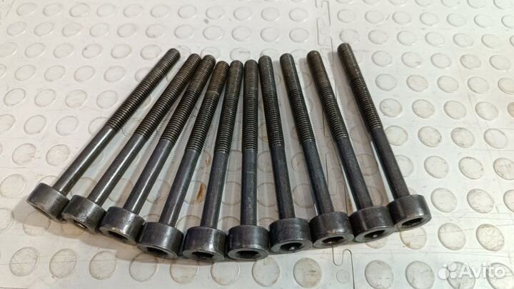 Болт головки блока цилиндров Renault Arkana LCM3