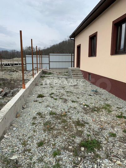 Дом 200 м² на участке 6 сот.