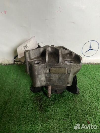 Подушка двигателя правая Toyota Ipsum ACM21 1azfse