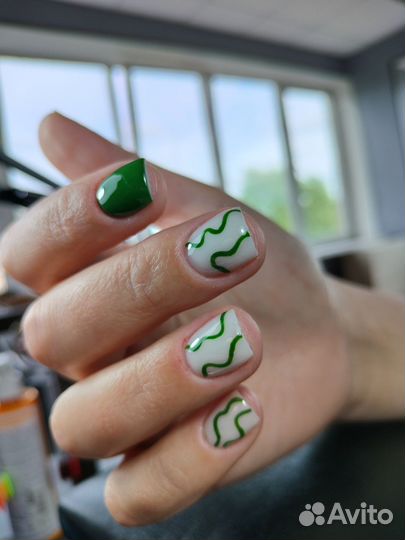 Маникюр/педикюр