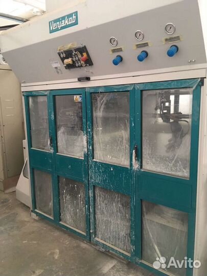 Автоматический покрасочный станок Venjacobs