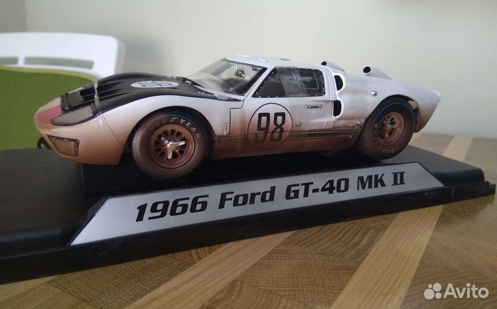 Ford GT 40 mk 2, shelby Collectibles, 1/18