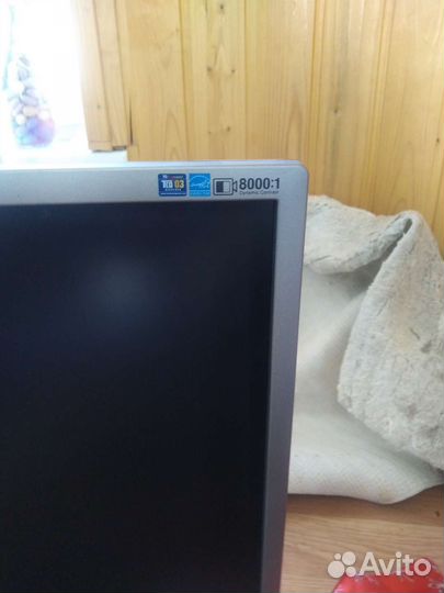 Монитор Asus