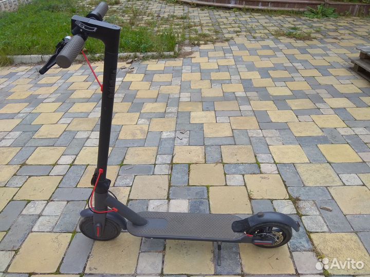 Электрический самокат Mankeel