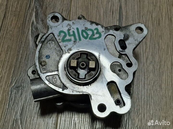 Насос тнвд Volkswagen Passat B6